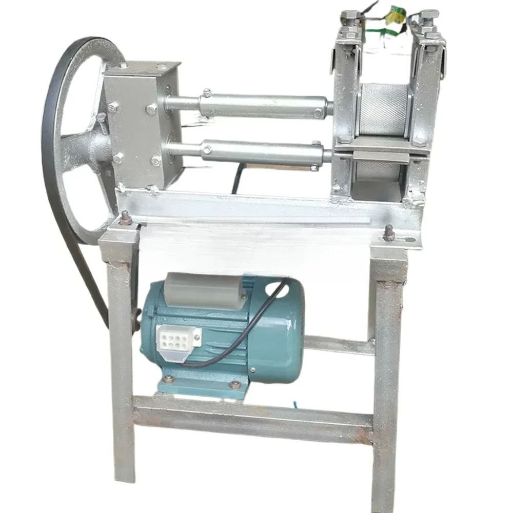 

Bamboo Breaking Cutting Machine Electric Bamboo Strip Layering Machine Sheet Processing Layering Machine