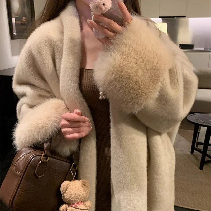 معاطف فرو المنك الصناعي للنساء موضة الشتاء أنيقة سميكة شعر فضفاضة سترة غير رسمية أنيقة صغيرة العطر كم طويل ملابس خارجية دافئة