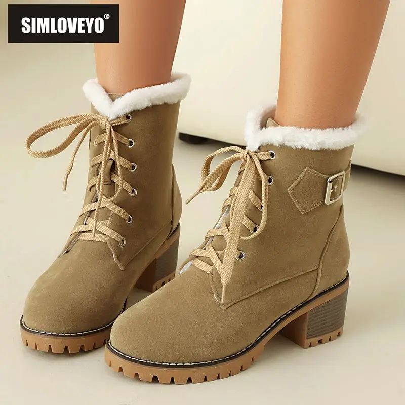 

SIMLOVEYO 2025 Уютные женские ботильоны — круглый носок, 5,5 см, блочные каблуки, шнуровка, пряжка ремня, флоковая замша, повседневная одежда, размеры 43-45