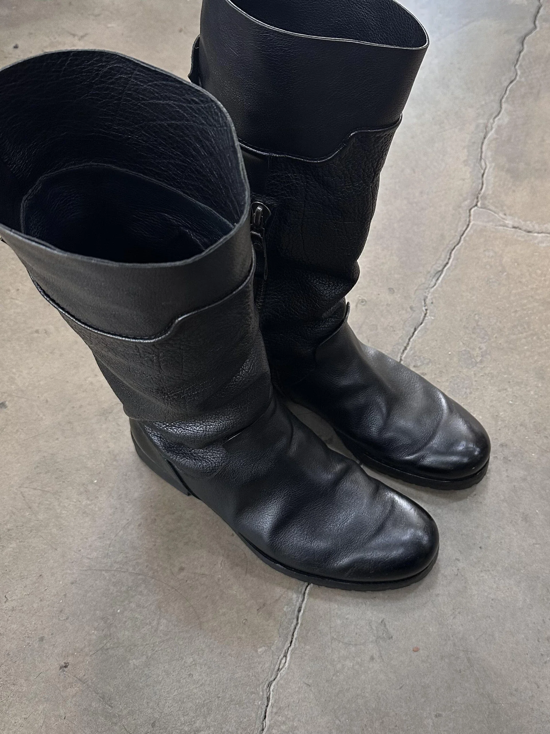 Genuine Leather Men's Motorcycle Boots Side Zipper Long Knight Boots Mid-calf Western Cowboy Boots Botas De Motociclista