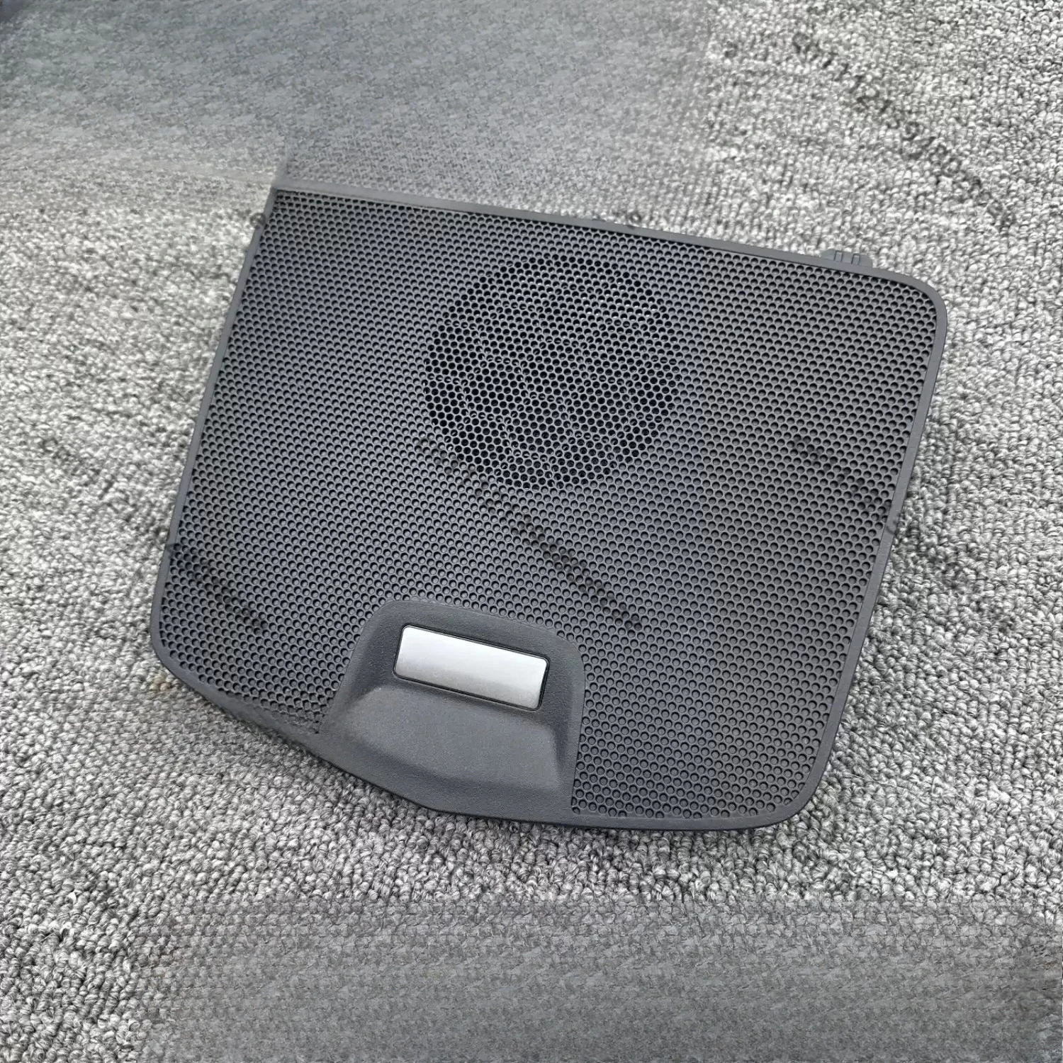 Center Mid Tweeter Speaker Cover Kit Plug & Play Mid-size Sedan HiFi Audio Modification Sound Upgrade Replacement Accessories