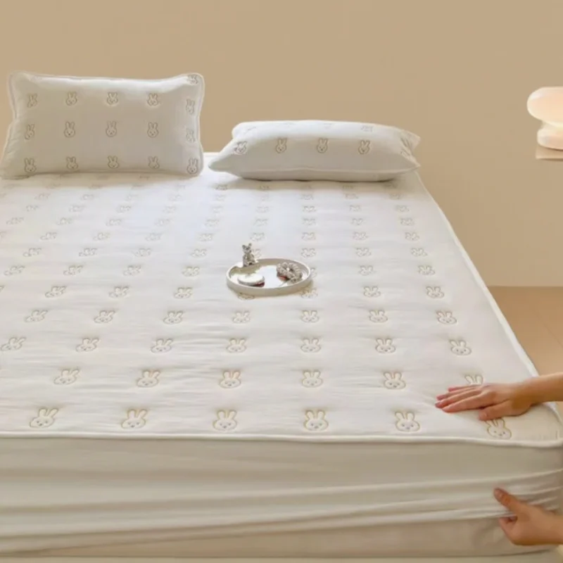 Thick cotton quilted bed cover  antibacterial bed cover  embroidered bed cover with elastic band (pillowcase ordered separately)