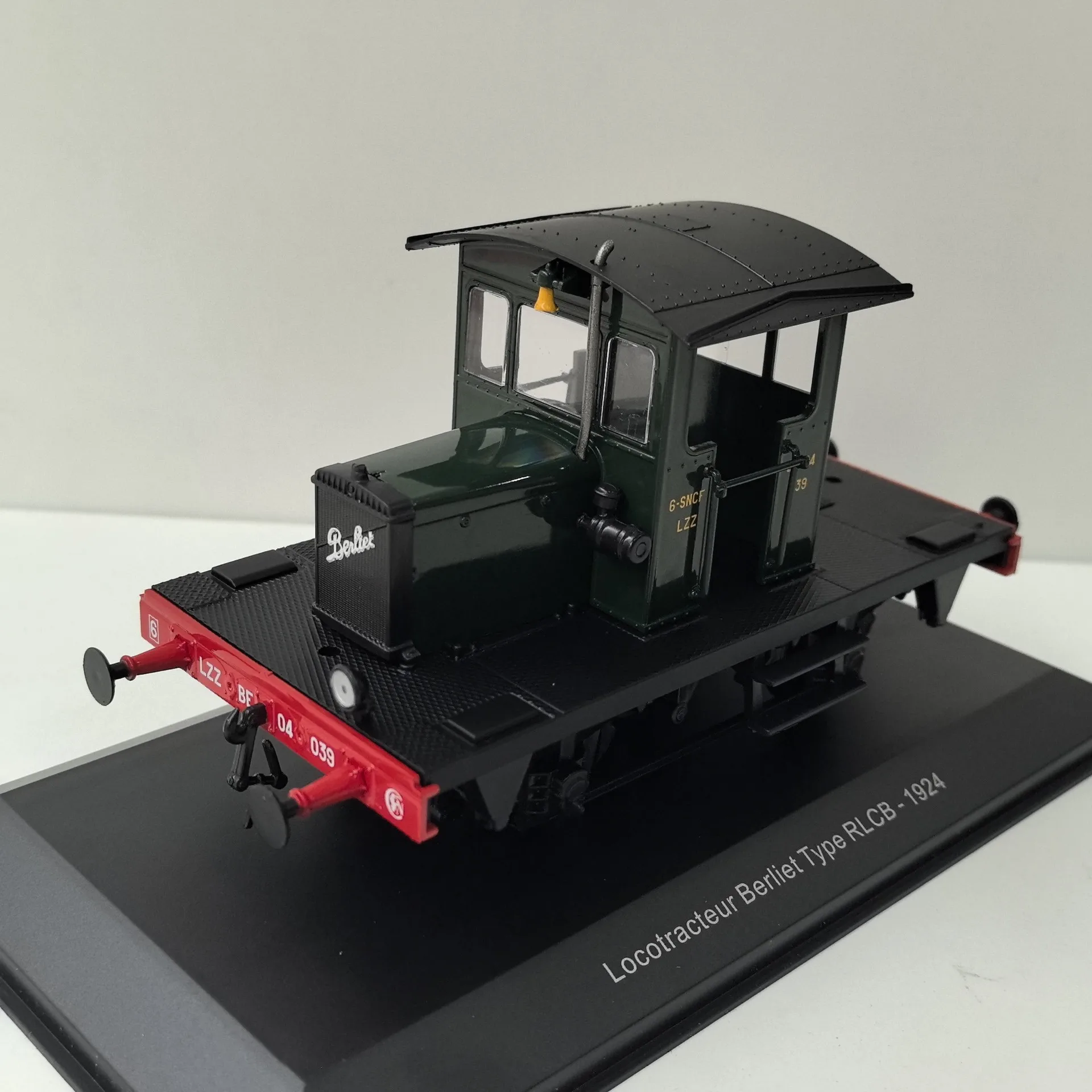 

Diecast CHREZO 1/43 Scale Berliet Type RLCB 1912 Locotracteur Berliet Train Alloy Car Model Collectible Toy Gift Souvenir