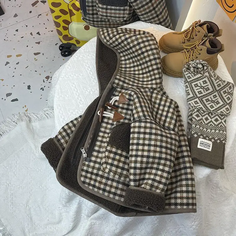 2025 Winter New Kids' Wool Coat Korean Style Fashionable Faux Fur Lining Thickened Horn Buttons Medium Large Kids Coat