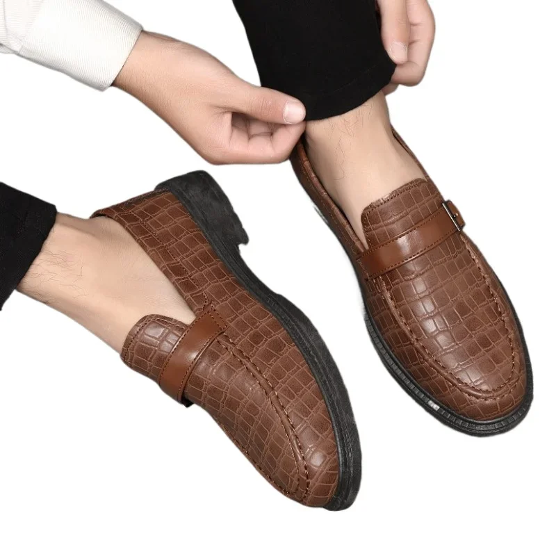 Men Thick Soled Loafers Leather Shoes Thick Soled Round Toe Men Casual Shoes Comfortable Classic Leather Shoes