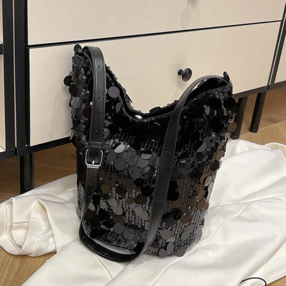 

Elegant Shiny Sequin Crossbody Bag Large Capacity Single Shoulder Evening Clutch Bag Coin Purses Korean Style Bucket Bag Girl