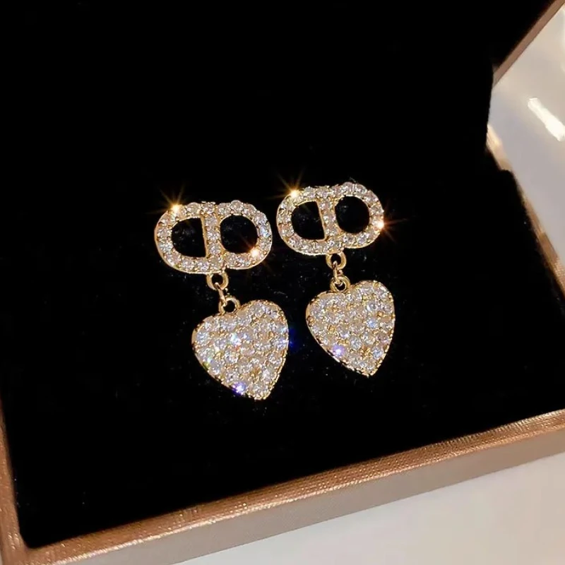 

Shiny Heart-shaped Earrings, Summer New Style, Elegant Earrings for Women, Anti-allergy, Light Luxury and High-end Earrings