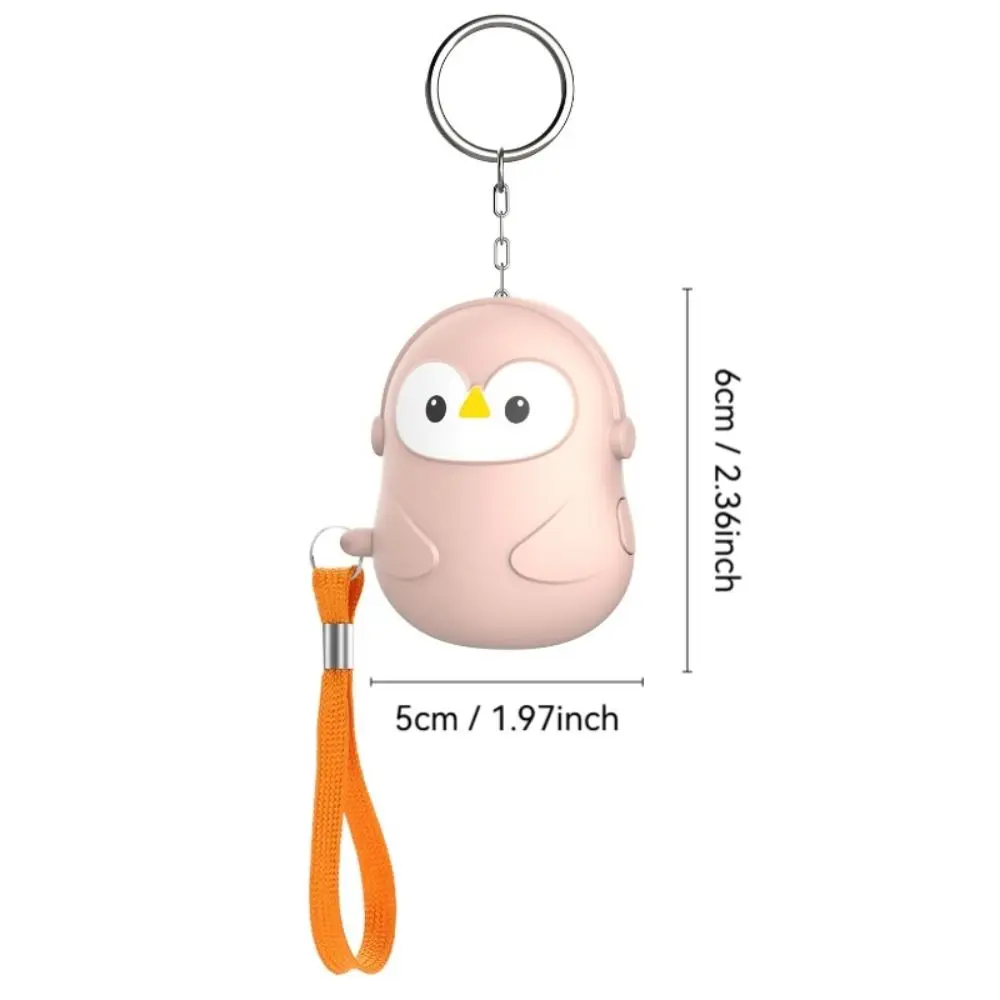 لطيف 130dB إنذار الدفاع عن النفس الشخصية البطريق شكل صفارة الإنذار السلامة الصغيرة المحمولة مع سلسلة المفاتيح الخفيفة LED إنذار للنساء الفتيات