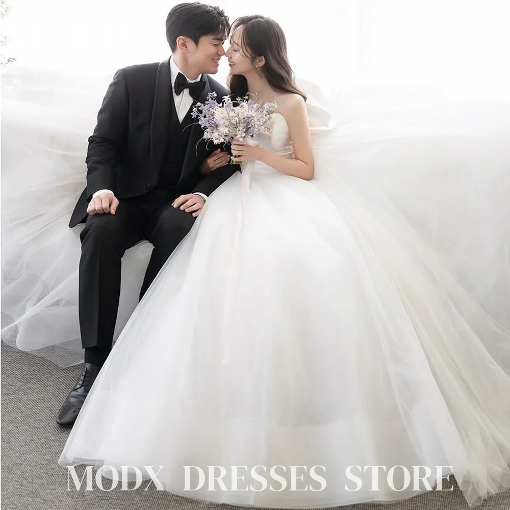 

MODX Elegant Strapless Wedding Dresses Sleeveless Ball Gowns 웨딩드레스 Korea Photoshoot Back Big Bow Customised Bride Gowns 2025