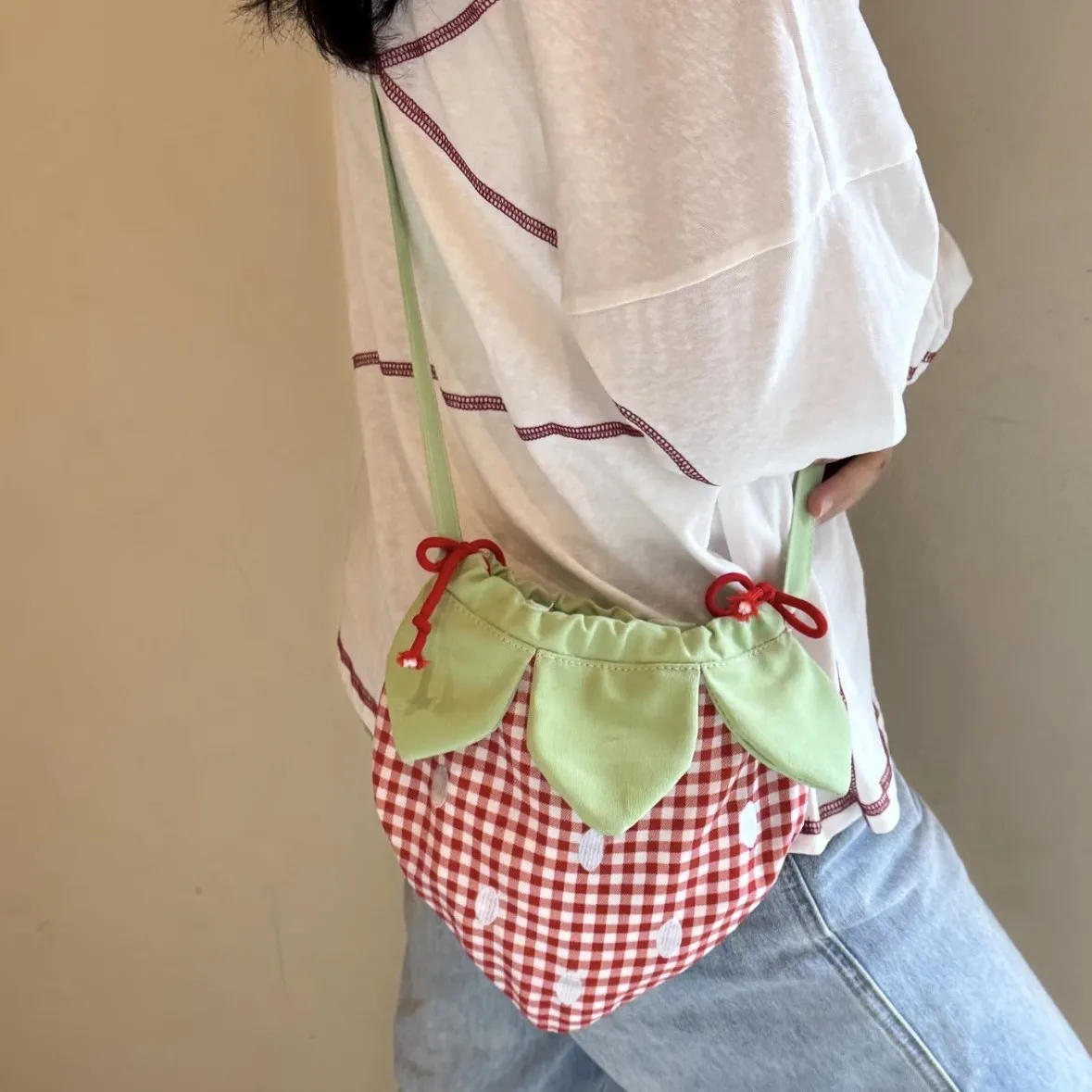 

Women's Shoulder Bag Japanese Cute Funny Strawberry Kawaii Sweet Large Capacity Portable High-quality Luxury Brand Crossbody Bag