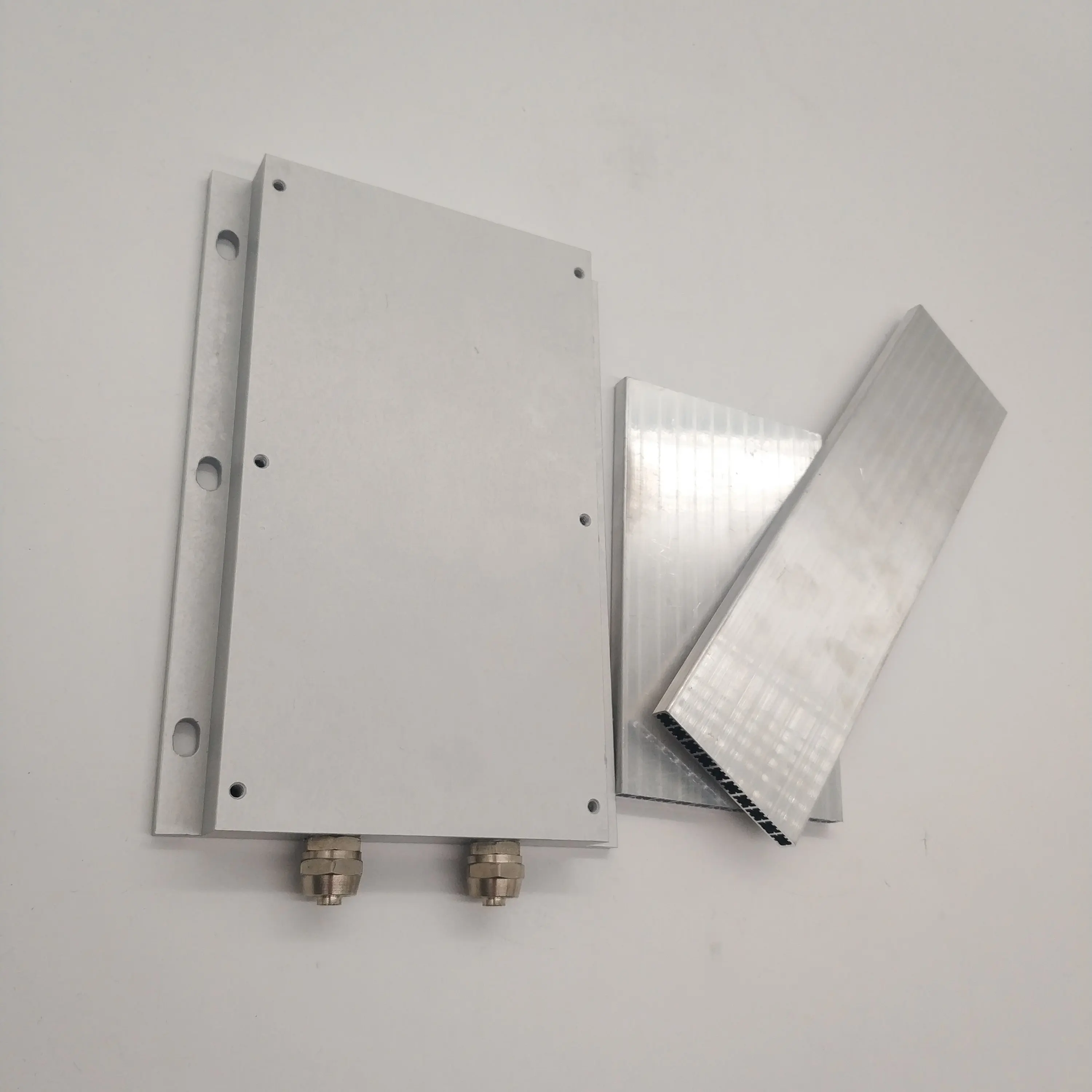 New Liquid Cooling Plate Aluminum Water Cooling Block with Brazed CNC Machining Liquid Cold Plate for Improved Cooling