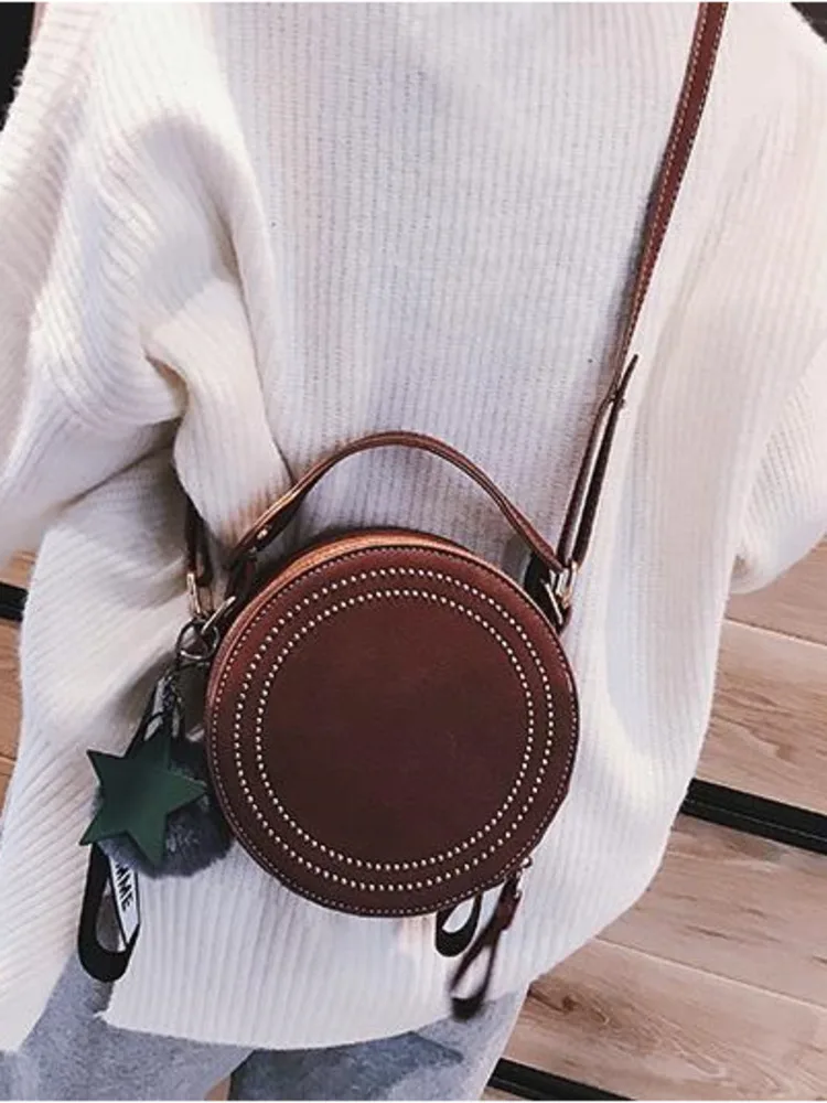 Małe okrągłe torebki Crossbody dla kobiet torebki nit Pu skórzane torby na ramię kobiety koło torebka śliczny wisiorek w kształcie gwiazdy torba — zdjęcie 2
