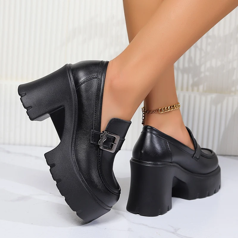 Pu Lederen Dikke Platform Loafers Vrouwen 2024 Lente Punk Gothic Hoge Hakken Pumps Vrouw Slip Op Dikke Hakken Jk Uniform Schoenen