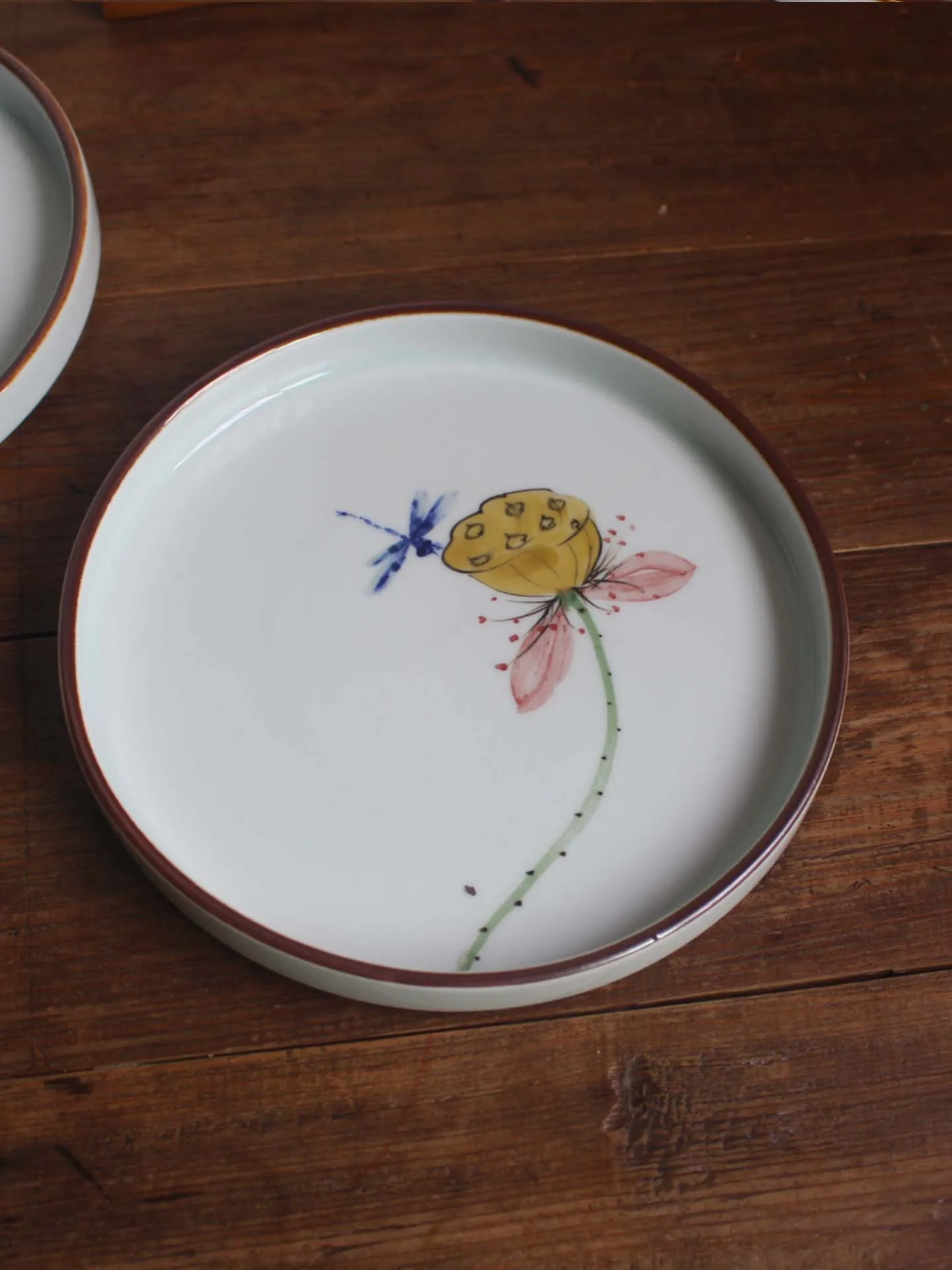 

Hand-Painted Underglaze Blue Fruit Tea Tray Ceramic round Dinner Plate Pomegranate Platter for Adult Dining Party Banquet
