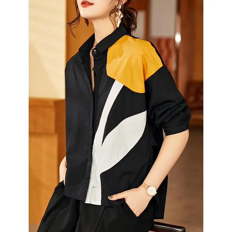 

Весенняя новая свободная модная рубашка с принтом для женщин больших размеров, минималистичные повседневные и утягивающие блузки с длинными рукавами, рубашки