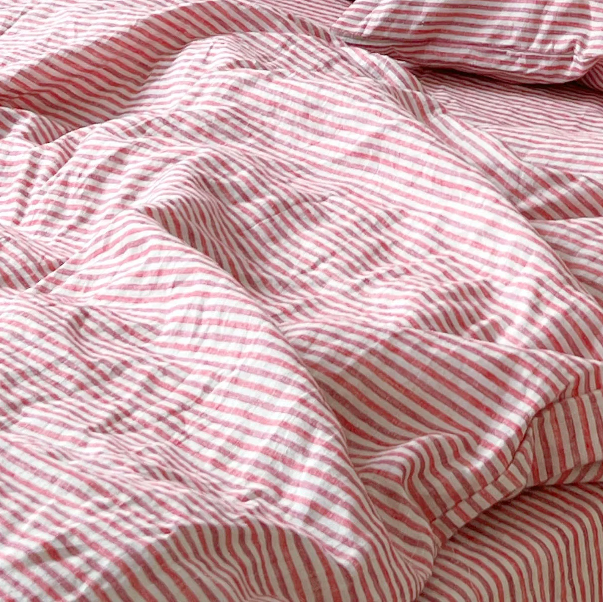 Enzyme washed pure linen striped fabric