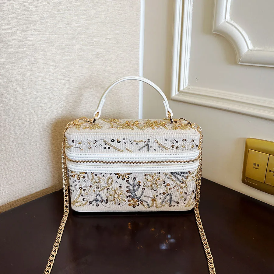New heavy industry beaded embroidery handbag small square bag gentle temperament hand carry box bag shoulder messenger bag
