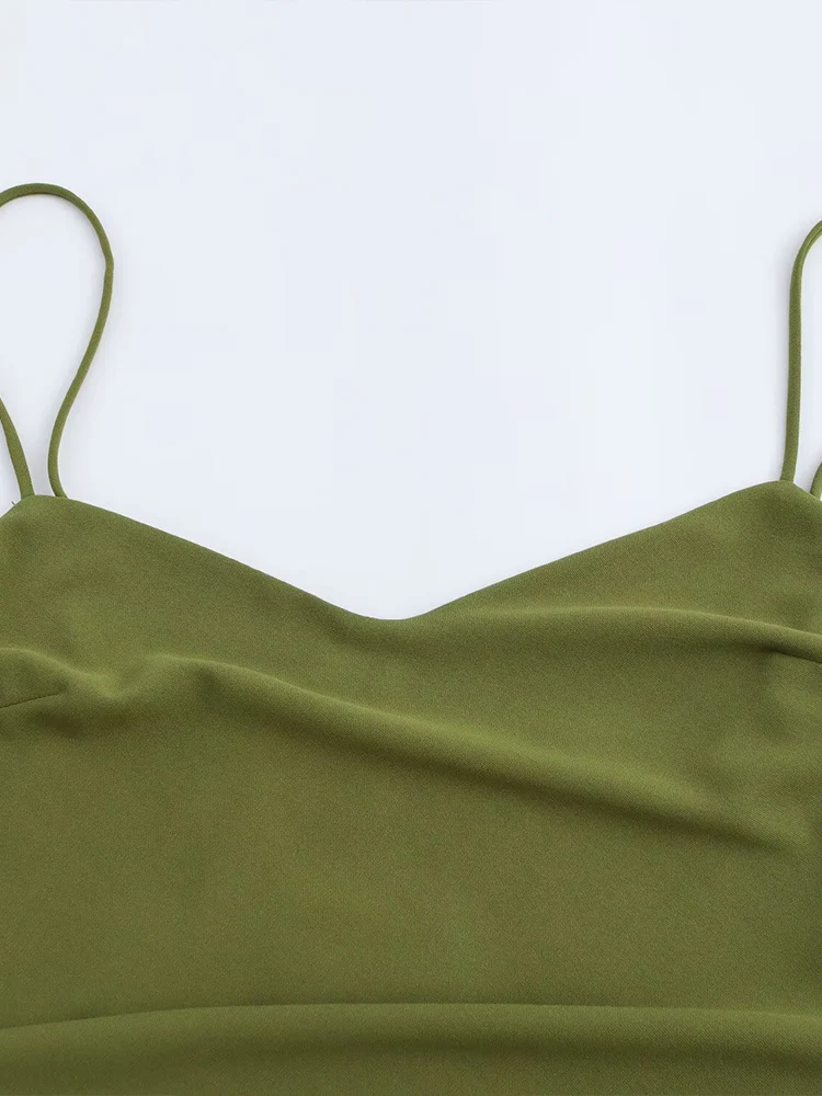 فستان نسائي ربيعي جديد على الطراز الأوروبي والأمريكي مزين بطيات وفتحة جانبية فستان بحمالات متوسطة الطول