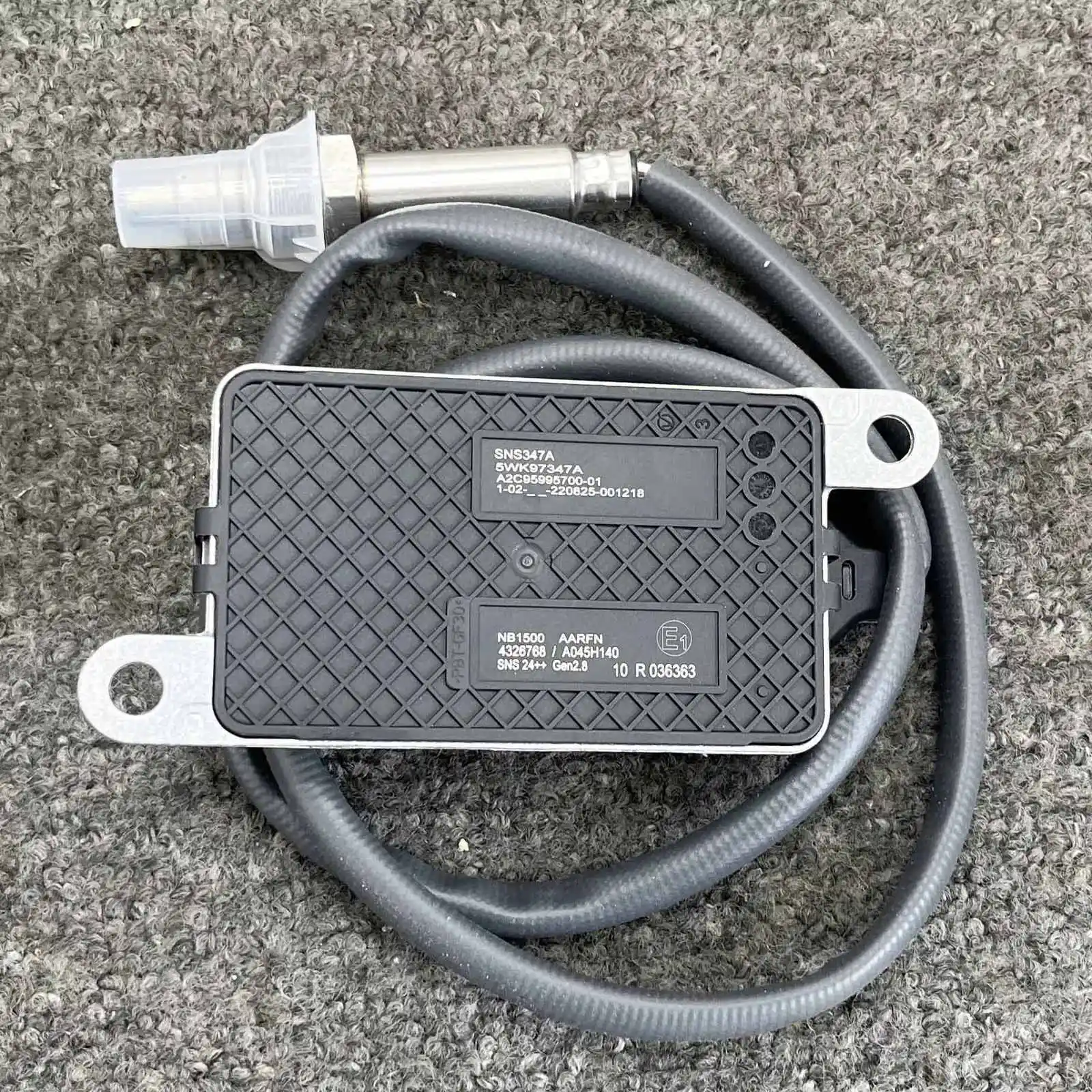 1pc Nox sensor 5WK97347A 4326768 for CUMMINS DAF 24V Automotive Sensor Accessories Brand New