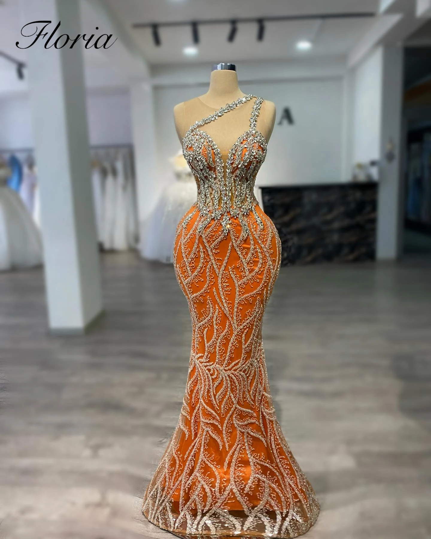 

Orange Mermaid Cocktail Dresses For Women Sleeveless Prom Dresses With Crystals Birthday Party Dresses Coutures Customized