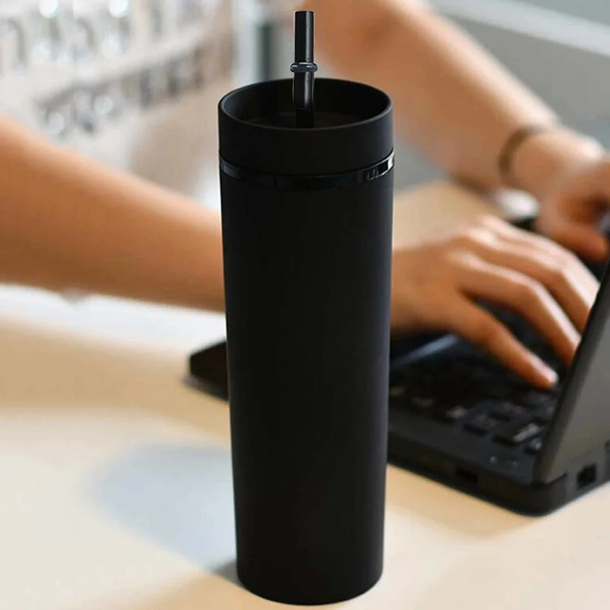 

1 pack of double-layer plastic cups, high value and large capacity, straight cold drink cup, female straw cup.