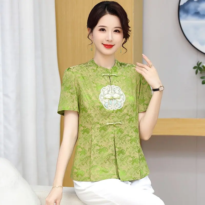 

Women's New Spliced Stand Collar Button Embroidered Chinese Style Short-sleeved Top