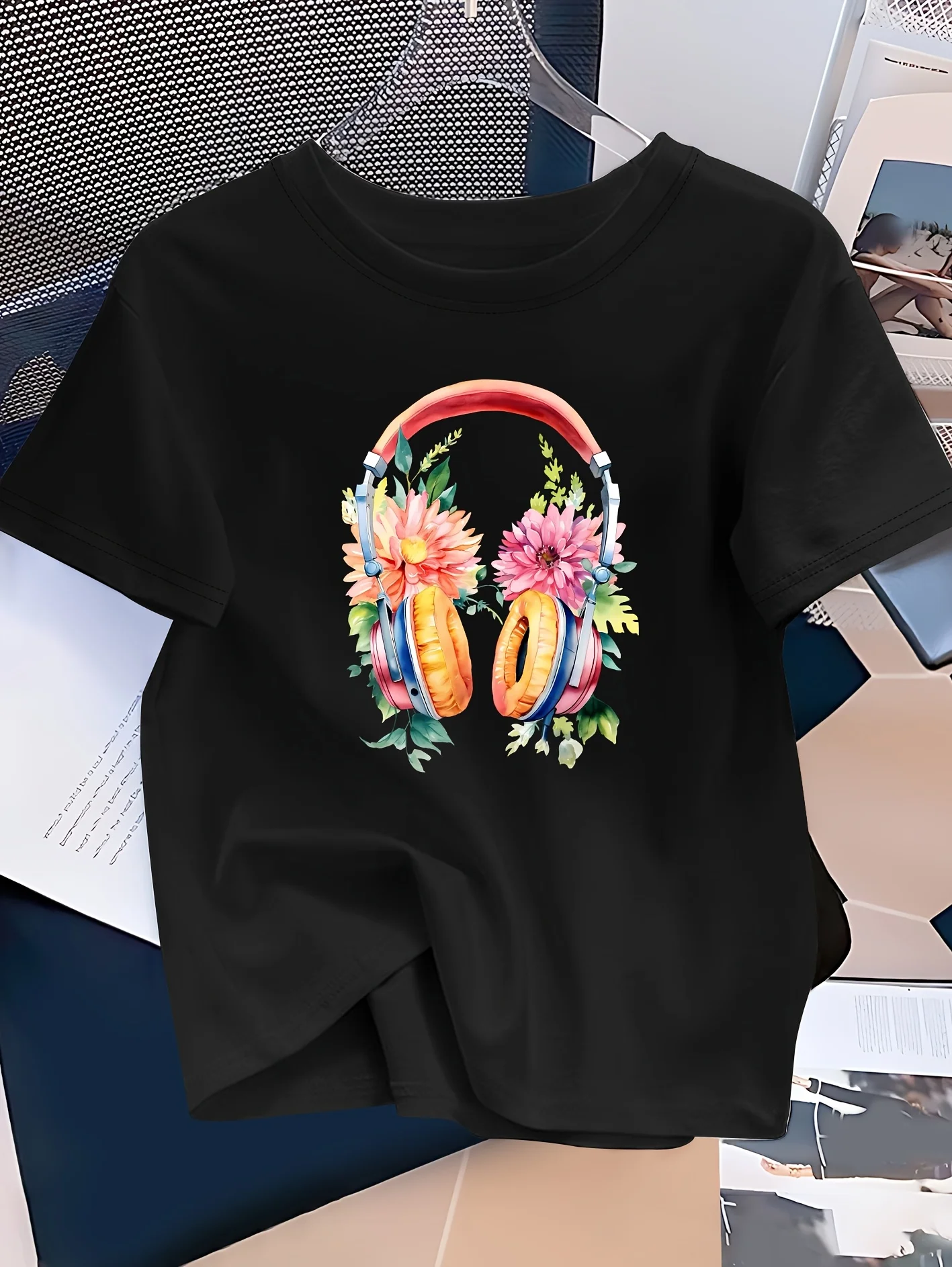 

Футболка с принтом Повседневная посадка с круглым вырезом и короткими рукавами Модный универсальный топ Яркий дизайн Индивидуальность