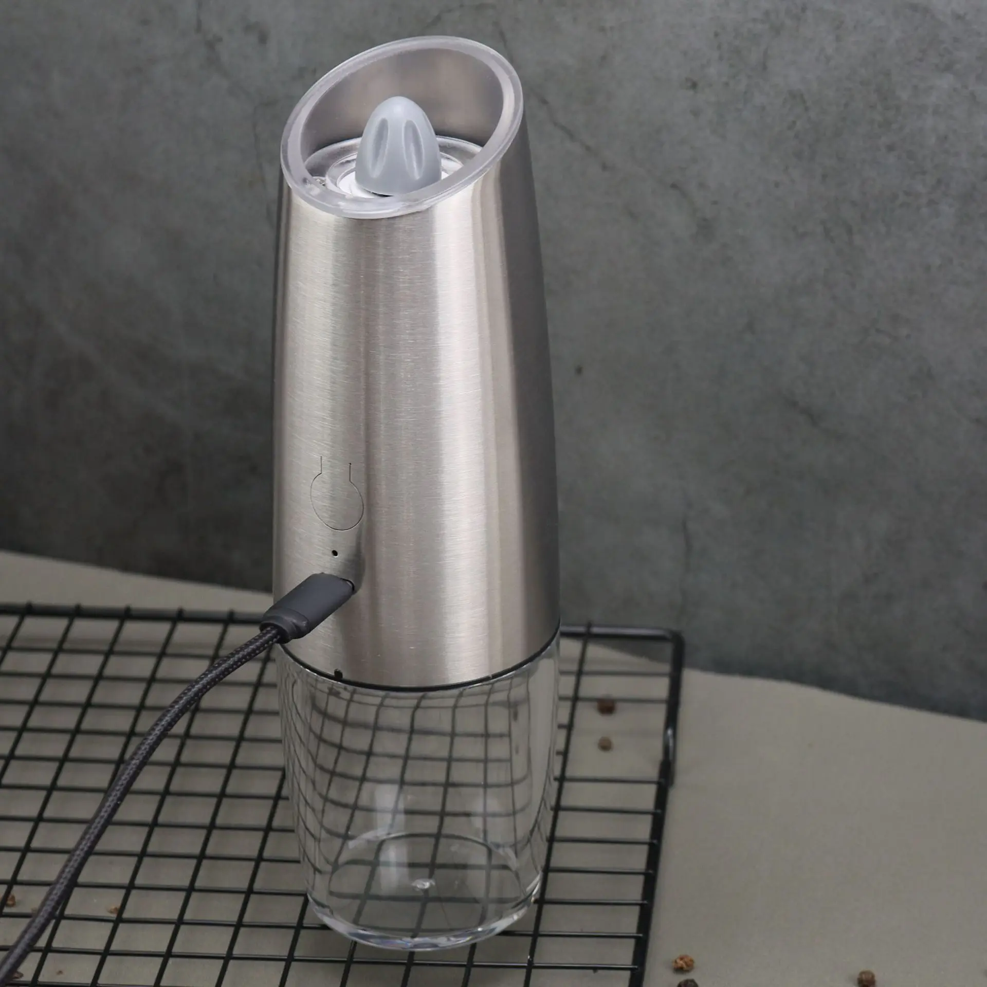 Electric Pepper Grinder Salt And Pepper Grinder USB Rechargeable Adjustable Coarseness Spice Mill With LED Light Kitchen Tool image 6
