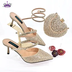 QSGFC 2024 Gold Color Shine Luxury Design Heart Shaped Packet And Mid-heel Rhinestone Snake Wrap Strap Pointed Toe Shoes And Bag