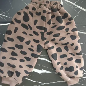 pantolon ve eşofmanların en büyük satışlarından 12'si-bebek, kalın-no. 10