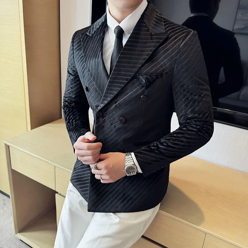 British Style Double Breasted Velvet Suit Jacket Men Fashion Slim Fit Casual Business Blazers Wedding Groom Party Banquet Coats