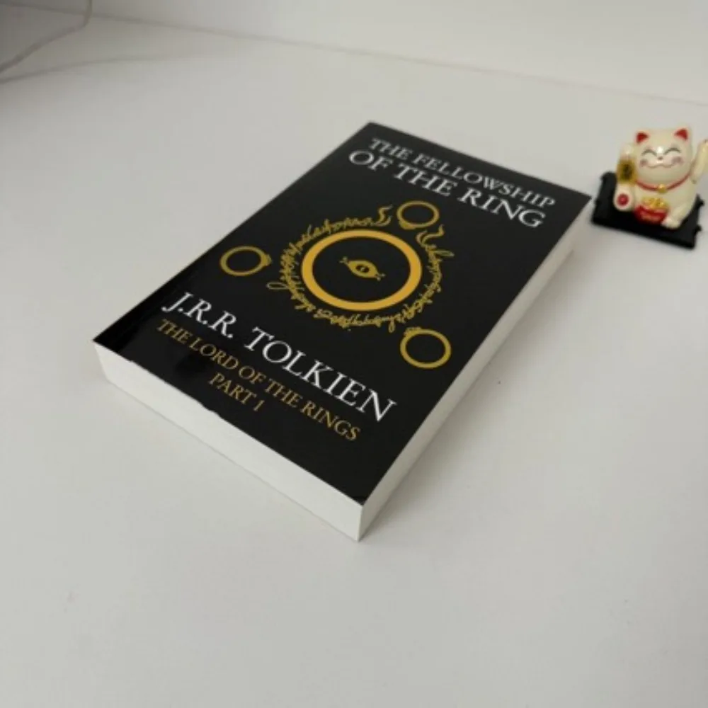زمالة الخاتم بقلم J.R.R. Tolkien LOTR Book 1 Epic Fantasy Classic The Ring's Journey Begins Middle-earth Adventure #2