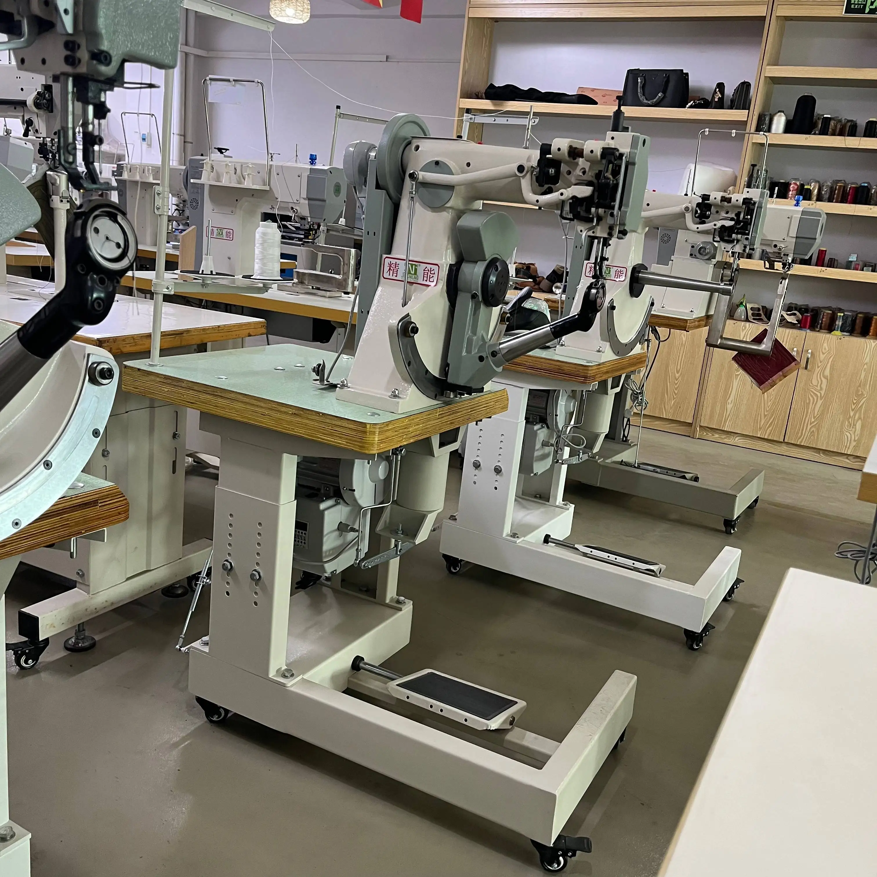 JN-168 آلة خياطة الجدار الجانبي تسولي الأحذية الجانبية وحيد الحذاء الحدود خياطة ماكينة خياطة