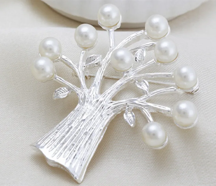 New fashion High-quality alloy Round new pearl Rhinestone brooch women\'s elegant clothing Shawl Scarf Buckle pins  jewelry H1051