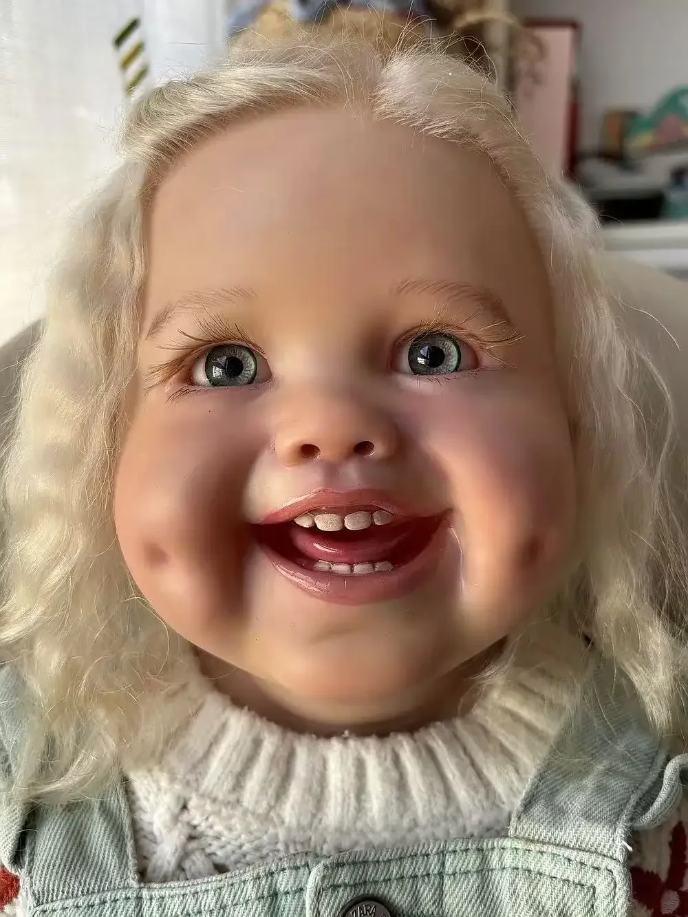 EGO Fornitura limitata personalizzata Fossetta per bebè rinato da 29 pollici con capelli bianchi radicati a mano Bambola già finita con abito diverso