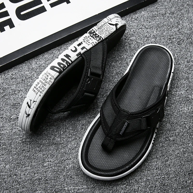 2024 neue Mode Strand Sommer Hausschuhe Männer Flip Flops Mann Charaktere weiche bequeme Schuhe Outdoor Wasser atmungsaktive Hausschuhe