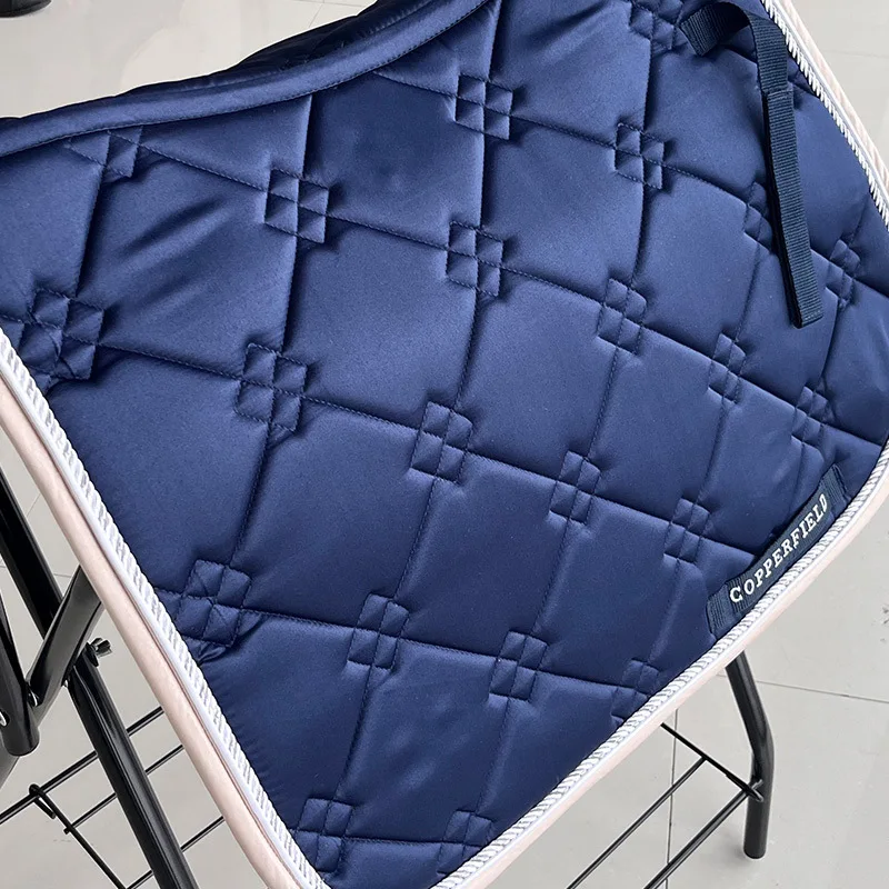 Suministro Directo de Fábrica: Sudadero y Mantilla para Caballo, Absorción de Impactos, Resistente al Desgaste, Relleno de Esponja, Tela de Satén, Artículos Ecuestres