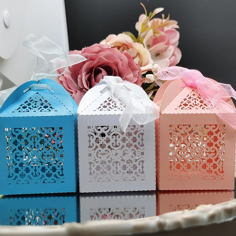 

Party Favor Exquisite Candy Box With Ribbon Guests Gift Boxes Packaging Bags Wedding Birthday Baptism Mariage Party Decorations