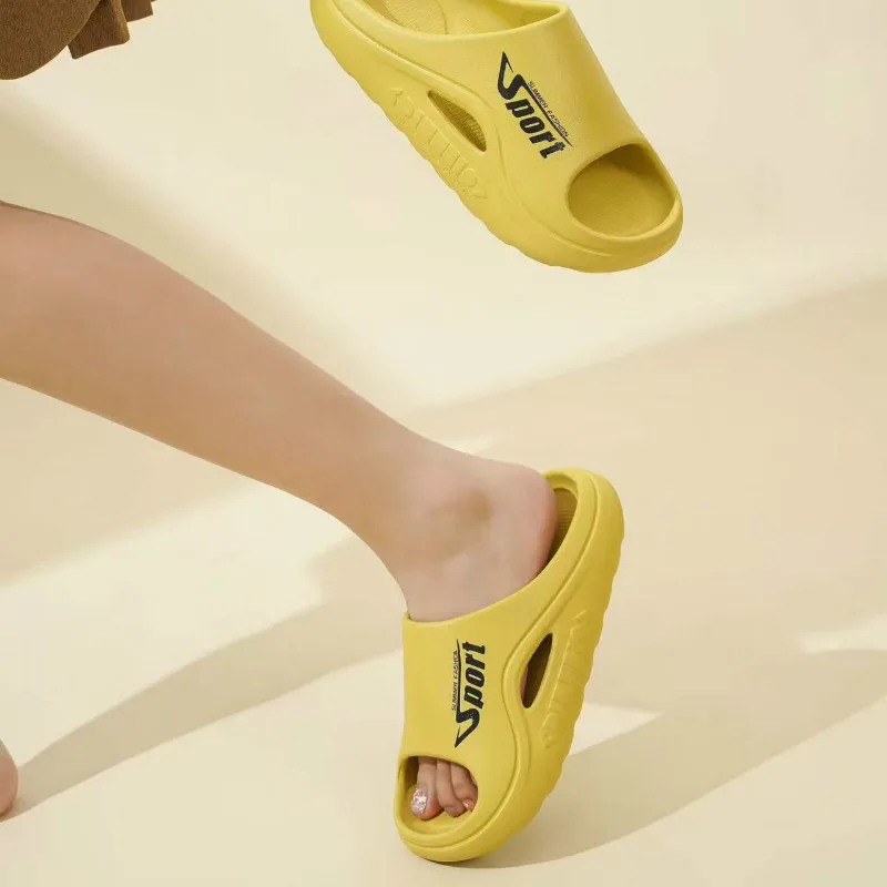 

2026 new slippers men's summer wear fashion trend indoor bathroom non-slip cool slippers women step on shit feeling