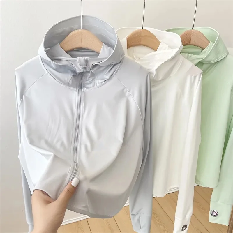 2024 Summer Ice Silk Sunscreen Clothing Women Thin Short Jacket Long Sleeve Hooded Anti-UV Coat Female Outdoor Sports Outerwear