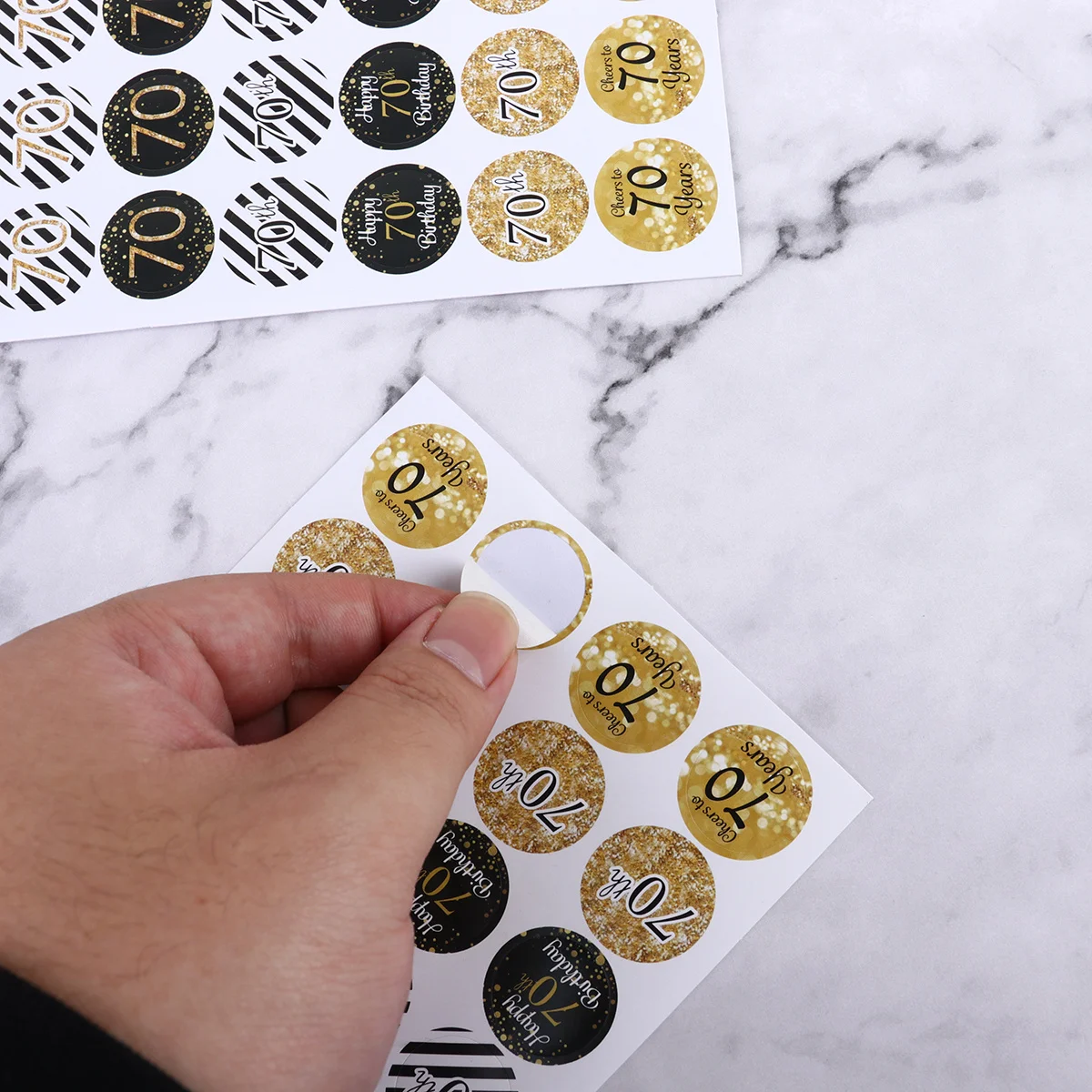 432 قطعة 50th عيد ميلاد ختم ملصقات الشارات المستديرة ذاتية اللصق حفلة لصالح شنطة هدايا تسميات ديكور عيد ميلاد ملصق