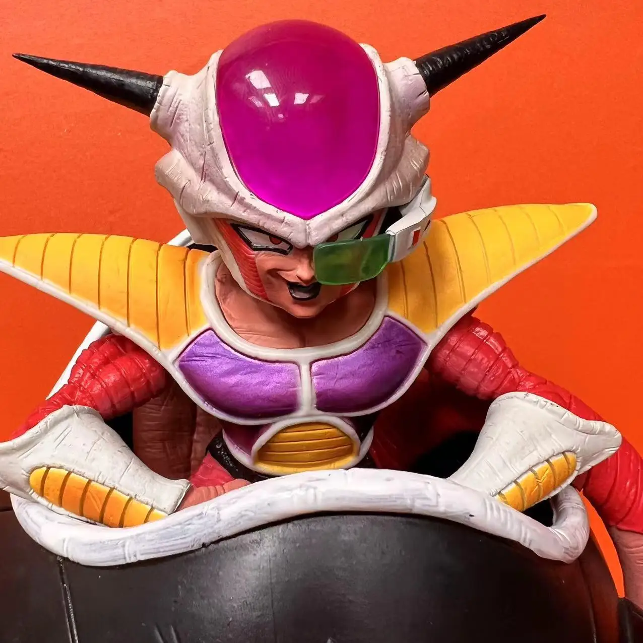 26cm White Hole Dragon Ball Frieza In The Stroller Anime Figure Model Statue Boys Collection Desktop Decoration Ornament Toys