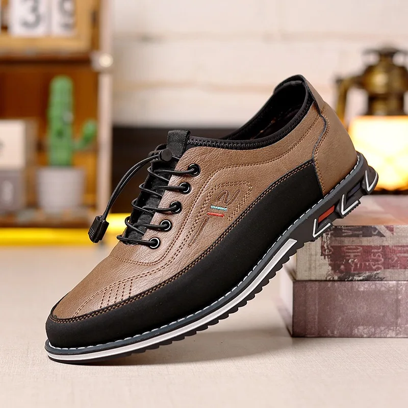 รองเท้ากีฬาใหม่ ฤดูใบไม้ผลิและฤดูใบไม้ร่วง ปี 2025 รองเท้าหนังลำลอง สวมใส่สบาย ทันสมัย สำหรับผู้ชาย