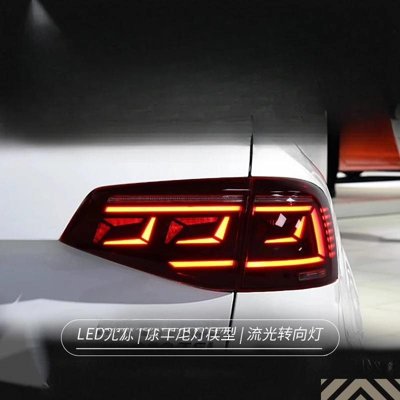 

Suitable for Volkswagen 2015-2018Sagitar tail light assembly, modified to Magotan style LED running lights and sequential turn
