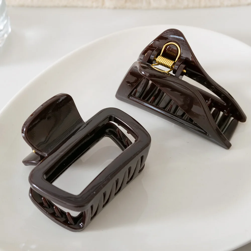 

Ретро коготь для волос, 1 шт., корейский винтажный зажим, шоколадный черный цвет, широкие зубцы, прочная ручка для густых волос, женские элегантные