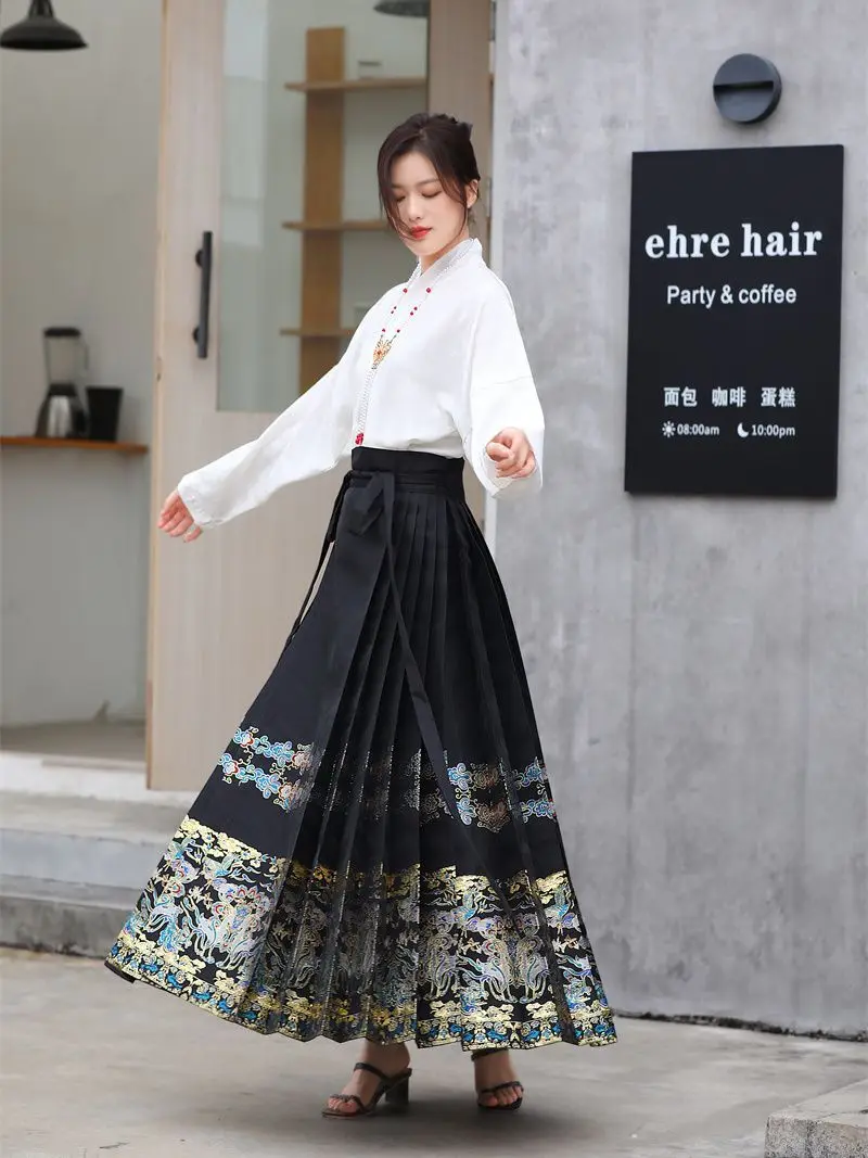 Nine Color Deer Horse Face Skirt, Small Stature, Woven Gold Makeup Wer, New Chinese Hanfu National Style Set, Autumn And