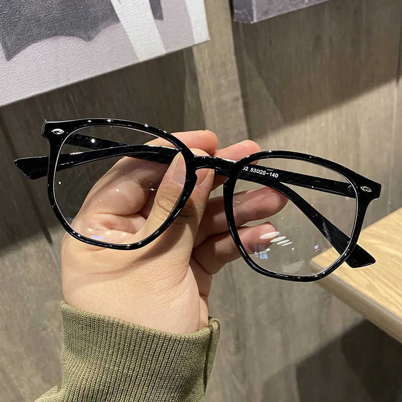 1 szt. Damskie okulary retro z dużymi oprawkami, prosty i lekki model z przezroczystymi szkłami, idealne na lato i jesień, akcesoria podróżne i szkolne.