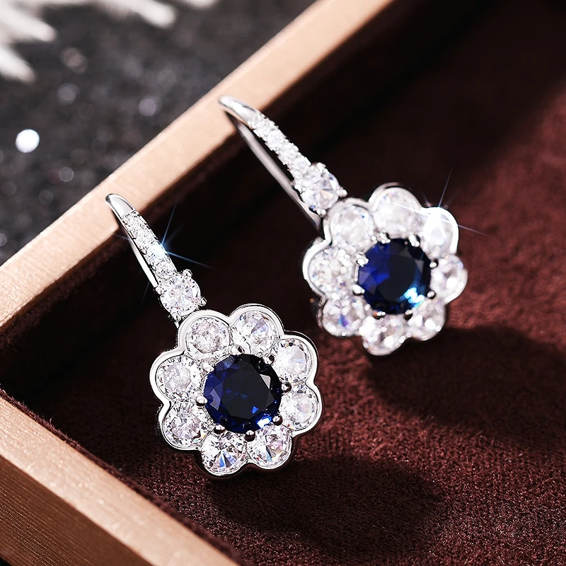 Huitan Elegante blaue Blumen-Tropfenohrringe für Frauen, Hochzeit, Party, luxuriös, trendige weibliche Ohrringe, ausgefallenes Geschenk, Modeschmuck