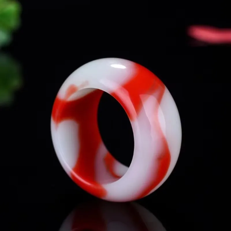 

Натуральная куриная кровь, ручная резьба, нефритовый палец, модный бутик ювелирных изделий, мужские и женские кольца, подарочные аксессуары