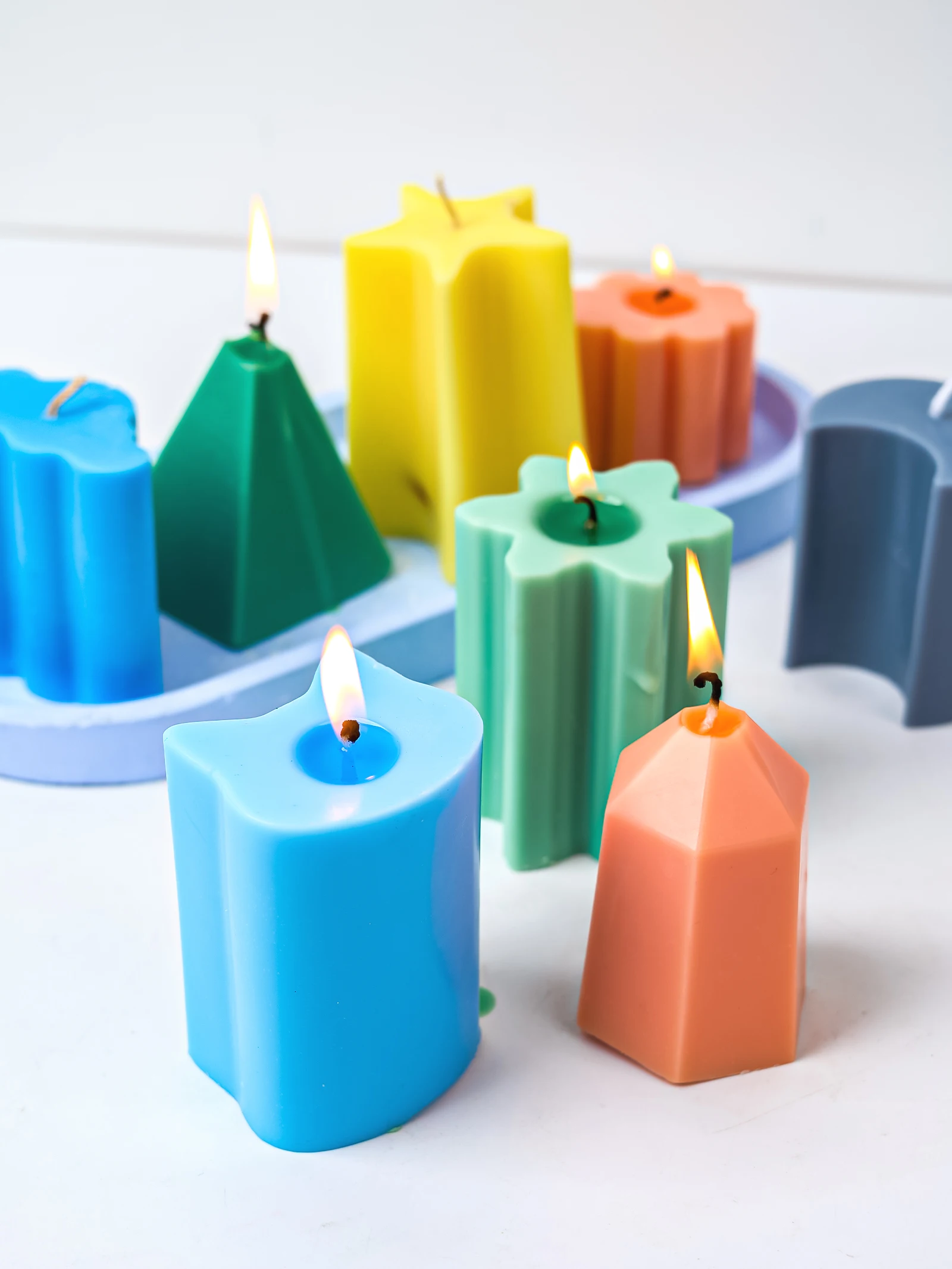 Starfish Moon Cat Candle Silicone Mold Pyramid Cloud Flower Shaped Aromatherapy Gypsum Ornament Mold Soap Candle Making Supplies